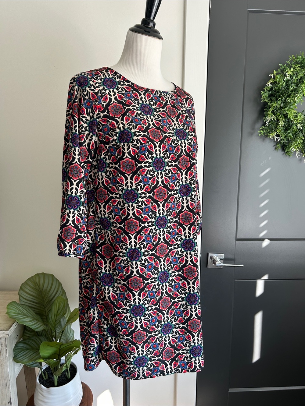 🌺💙🖤 M polyester 3/4 sleeve Floral Geometric Shift Dress - black red green blue